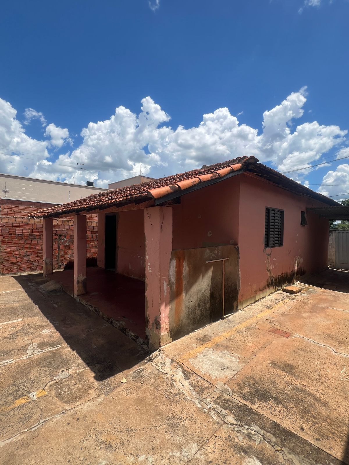 CASA  NO JD. PAULISTA