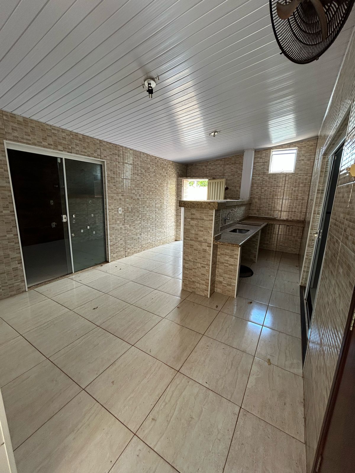 CASA NO JD PRIVEIRA