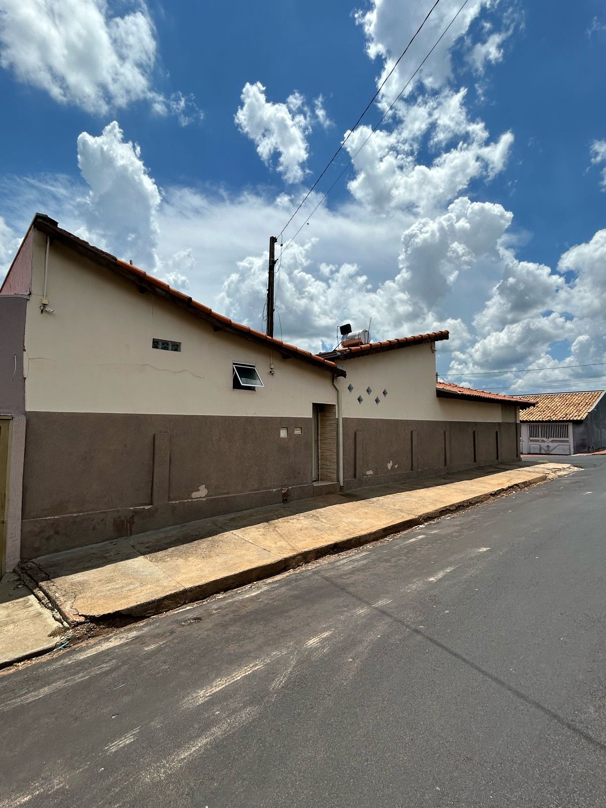 CASA NO JD PRIVEIRA
