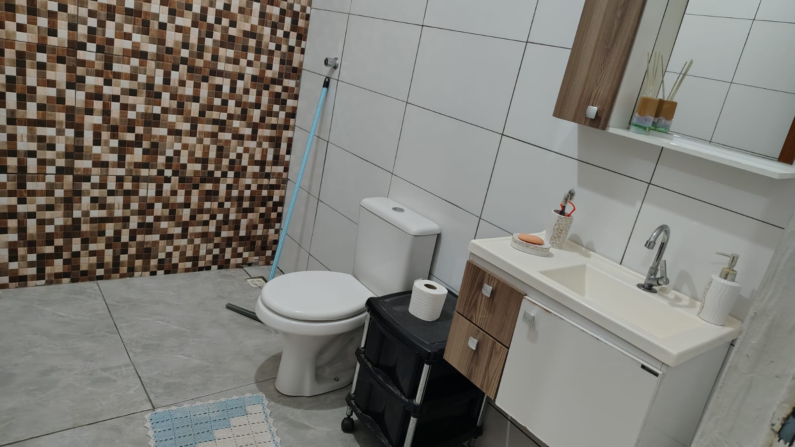 VENDE-SE CASA NO MALAGOLI