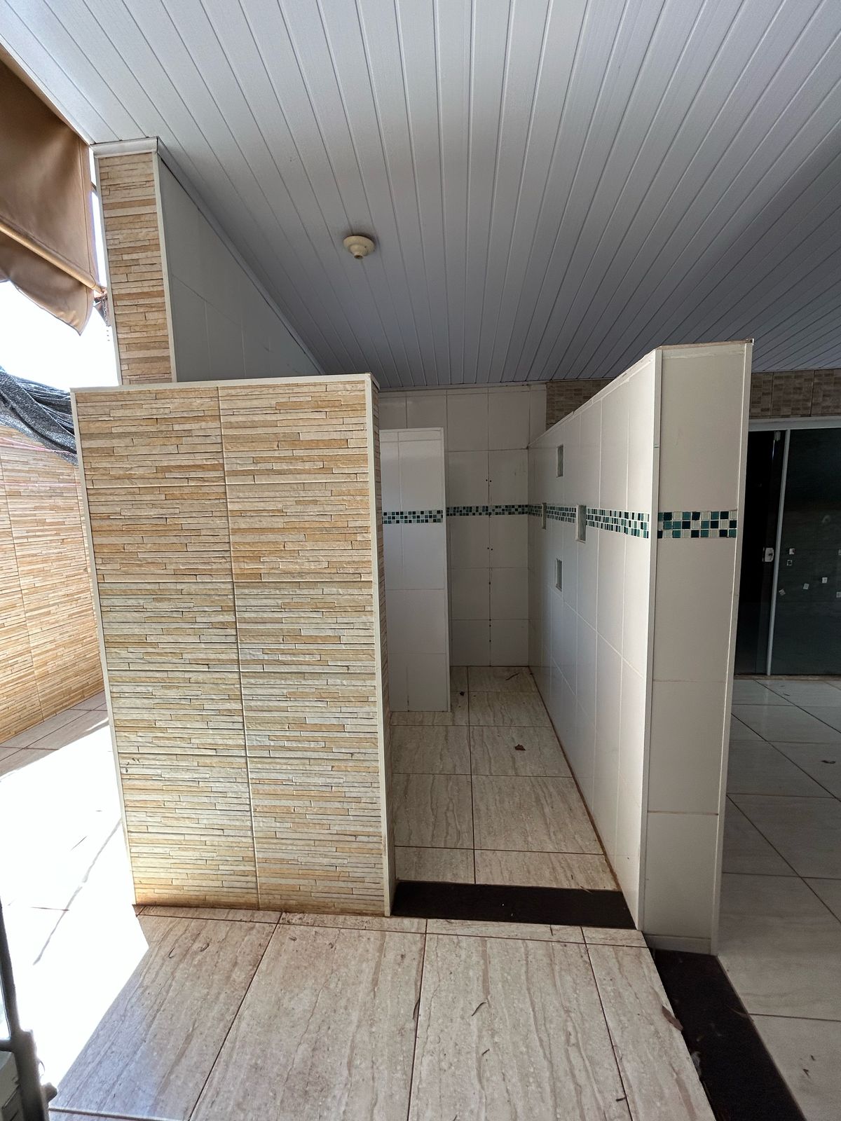 CASA NO JD PRIVEIRA