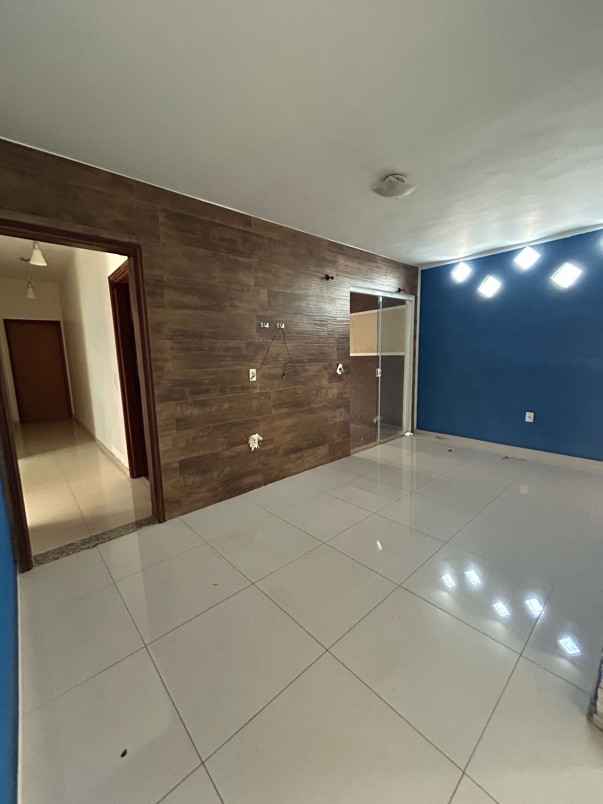 CASA NO JD PRIVEIRA