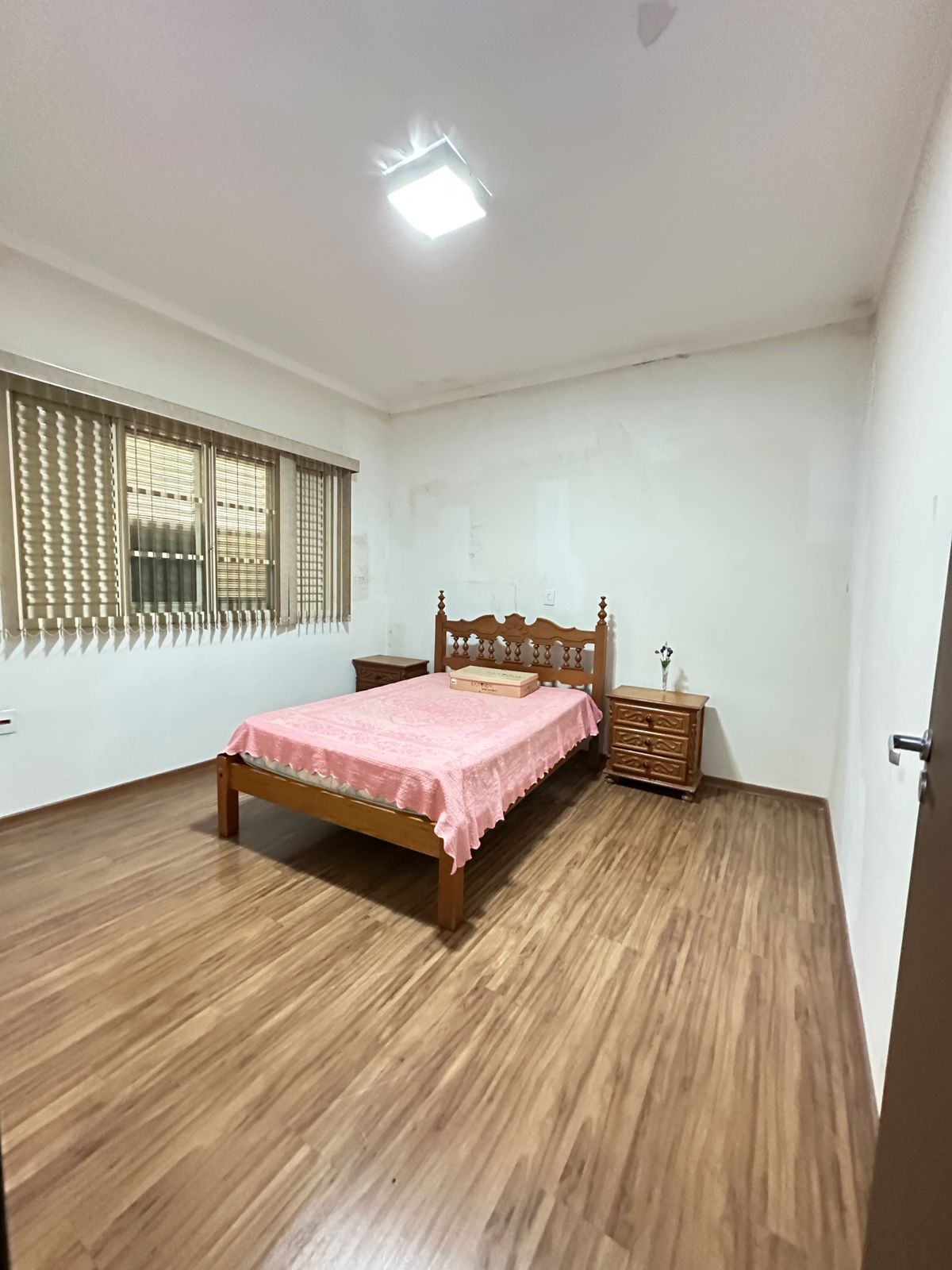 VENDO CASA NO CENTRO