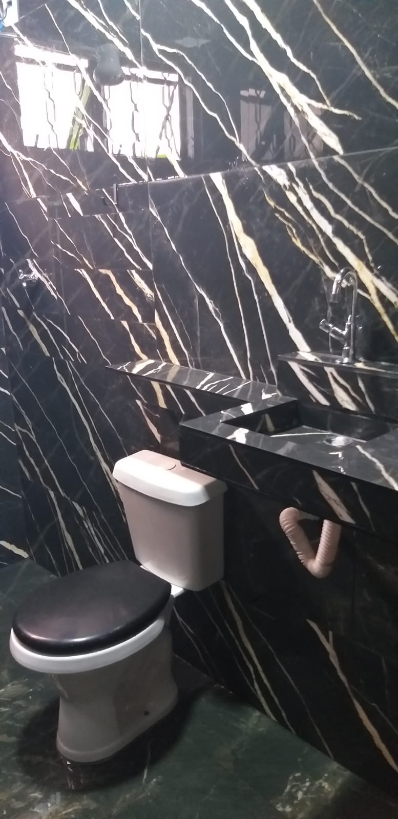 VENDO CASA NO MALAGOLI