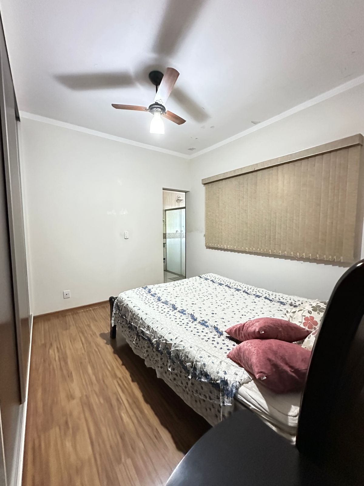 VENDO CASA NO CENTRO