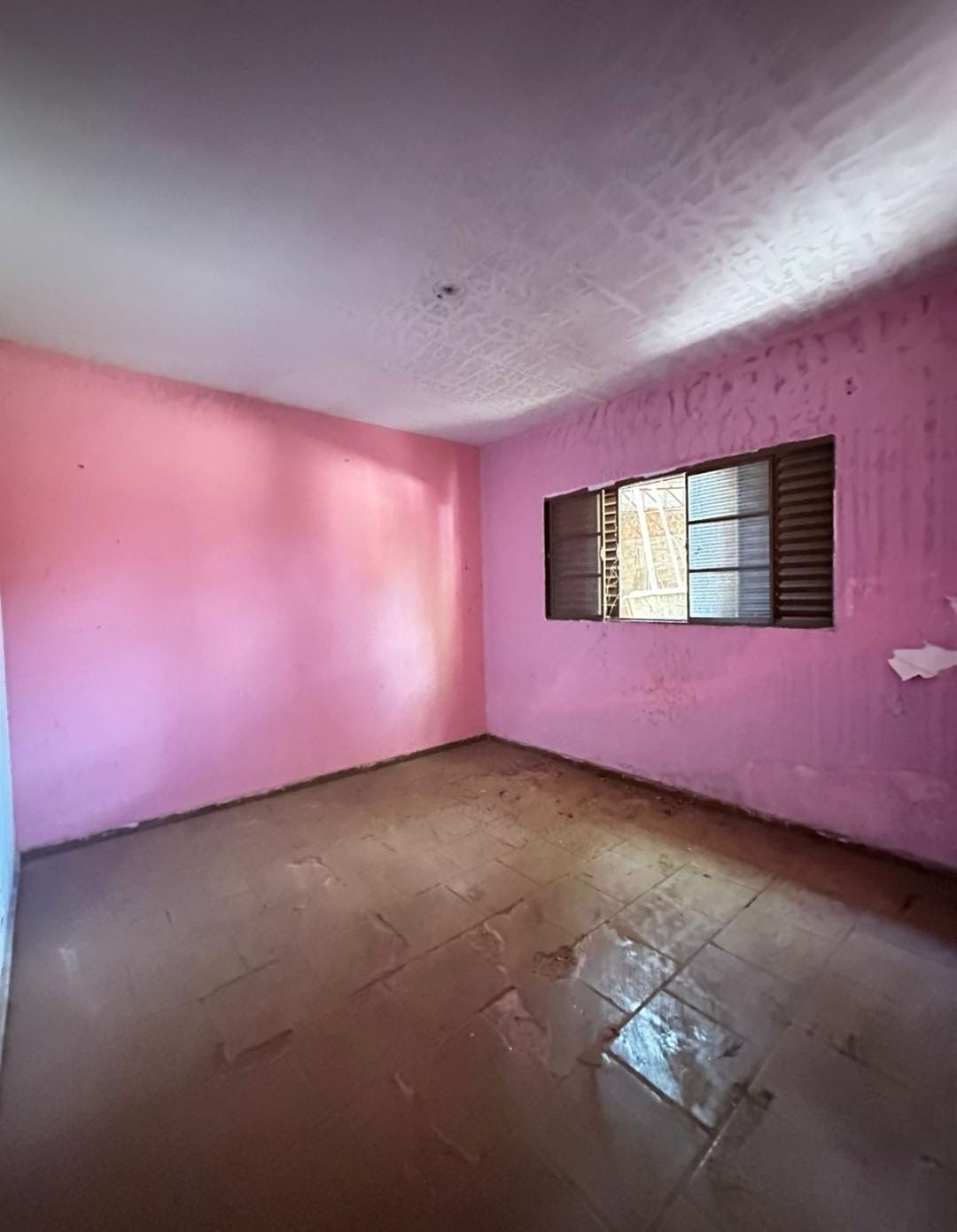 VENDO CASA NO CENTRO