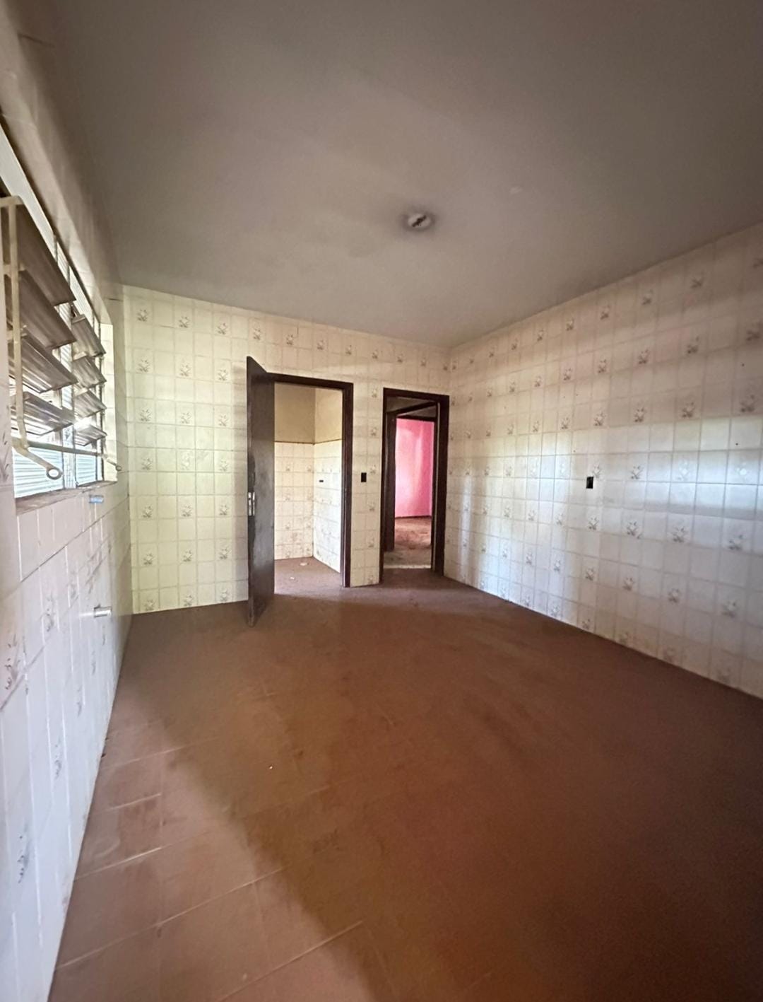 VENDO CASA NO CENTRO