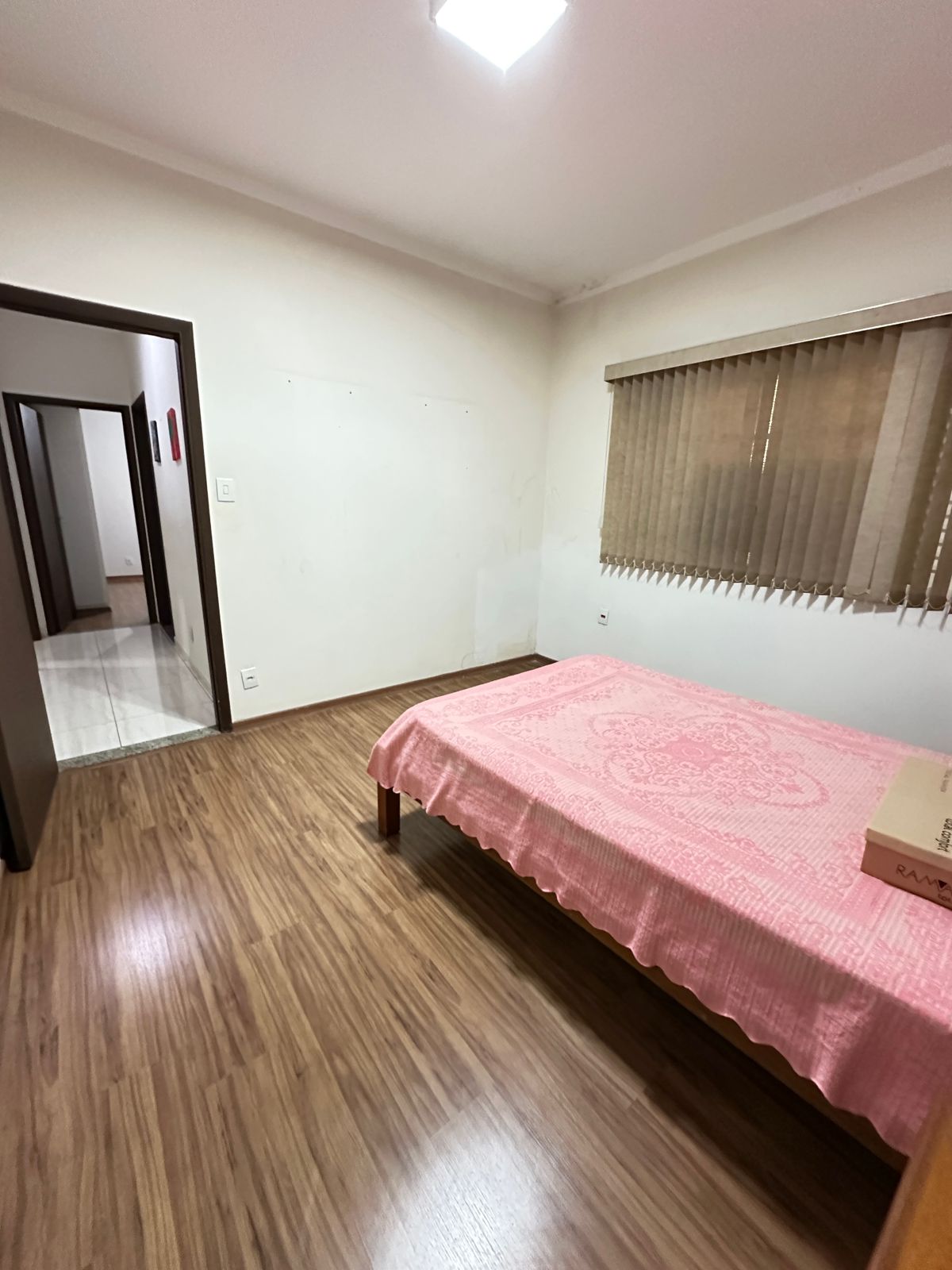 VENDO CASA NO CENTRO