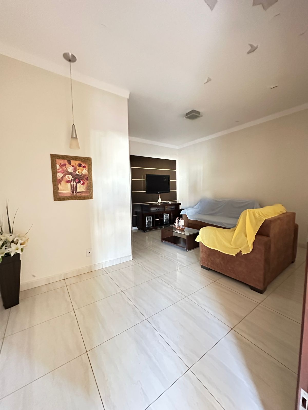 VENDO CASA NO CENTRO